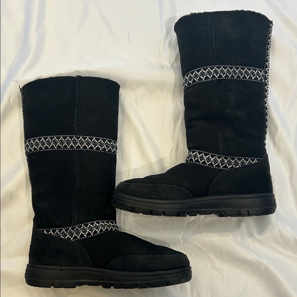 Ugg Black Winter Boots With Patterned Accents - image 7